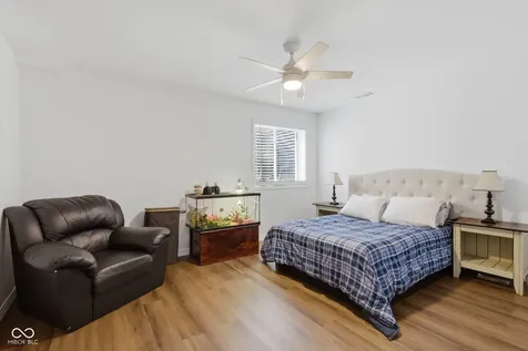 1418 Lavender Lane Greenwood IN 46143