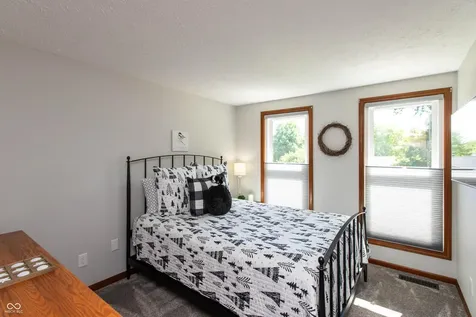 9220 Powderhorn Lane Indianapolis IN 46256