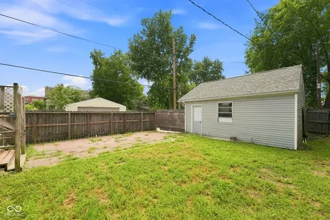 1746 Thaddeus Street Indianapolis IN 46203