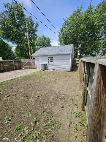 1746 Thaddeus Street Indianapolis IN 46203