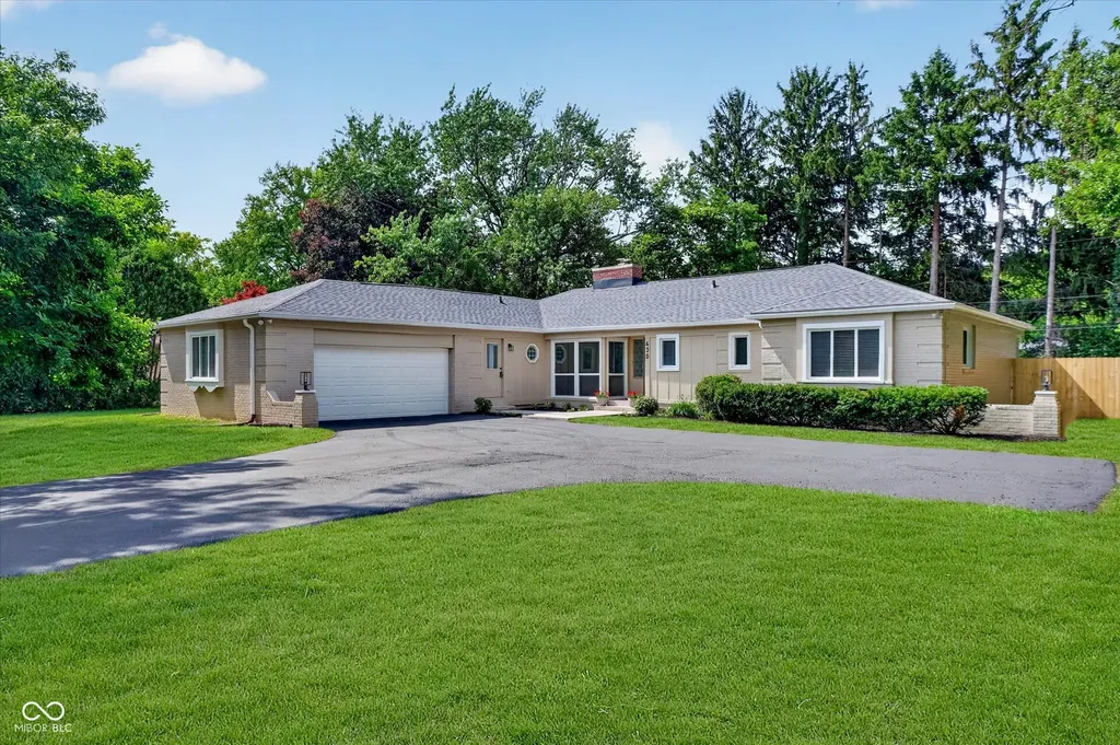 430 W 64th Indianapolis IN 46260