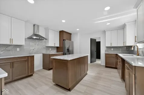 430 W 64th Indianapolis IN 46260