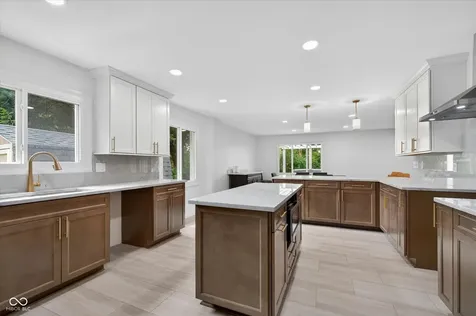 430 W 64th Indianapolis IN 46260