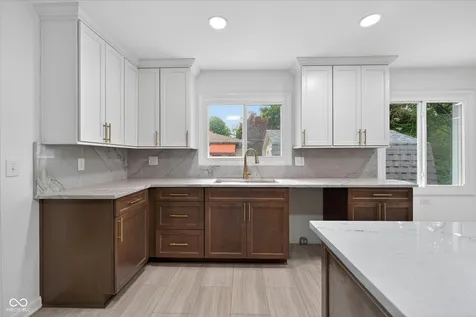 430 W 64th Indianapolis IN 46260