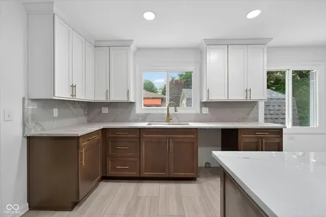 430 W 64th Indianapolis IN 46260