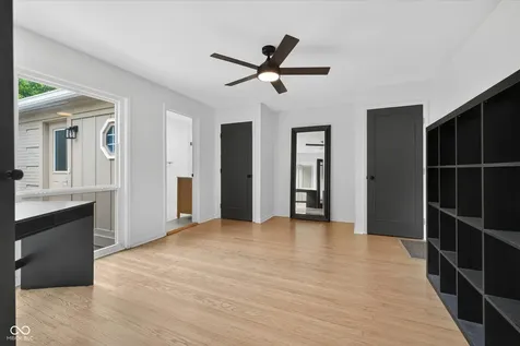 430 W 64th Indianapolis IN 46260