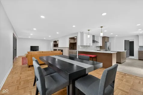 430 W 64th Indianapolis IN 46260