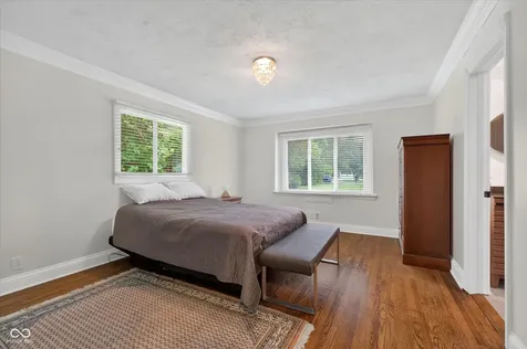 430 W 64th Indianapolis IN 46260