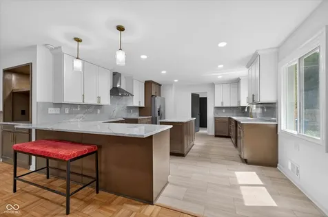 430 W 64th Indianapolis IN 46260