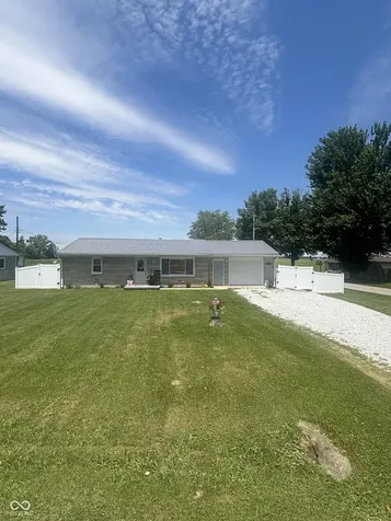 606 E Gatewood Drive Westport IN 47283
