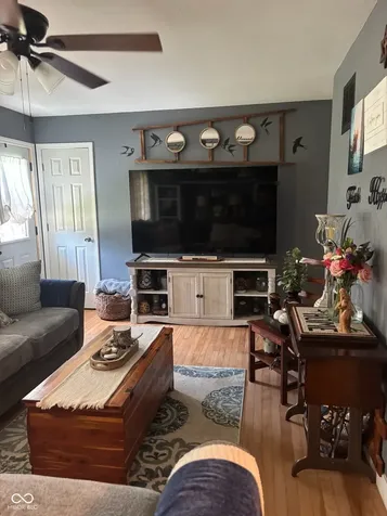 606 E Gatewood Drive Westport IN 47283