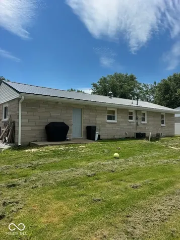 606 E Gatewood Drive Westport IN 47283