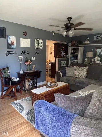 606 E Gatewood Drive Westport IN 47283
