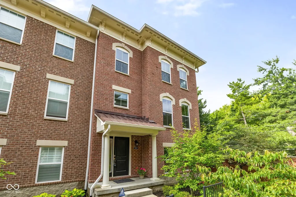 9448 Oakley Drive Indianapolis IN 46260