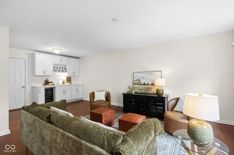 9448 Oakley Drive Indianapolis IN 46260