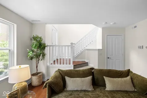 9448 Oakley Drive Indianapolis IN 46260