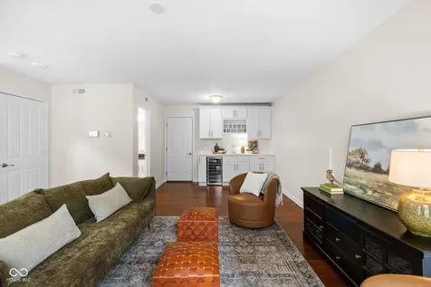 9448 Oakley Drive Indianapolis IN 46260