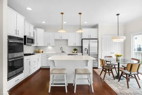 9448 Oakley Drive Indianapolis IN 46260