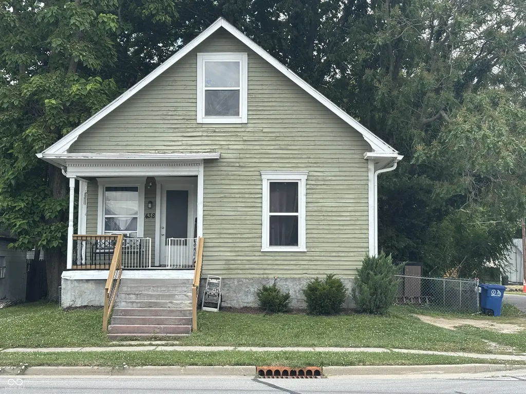 438 Colescott Street Shelbyville IN 46176
