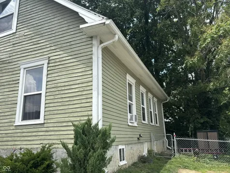 438 Colescott Street Shelbyville IN 46176