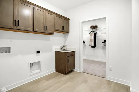 677 Growe Court Avon IN 46123