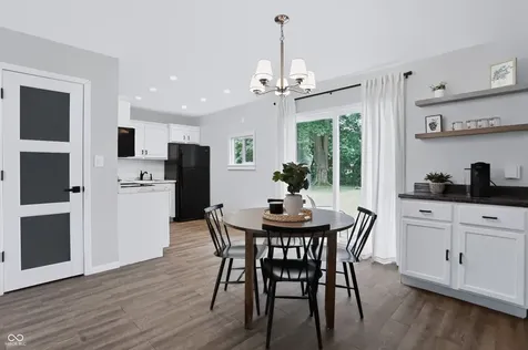 3250 Davis Indianapolis IN 46221