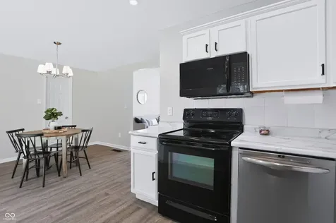 3250 Davis Indianapolis IN 46221