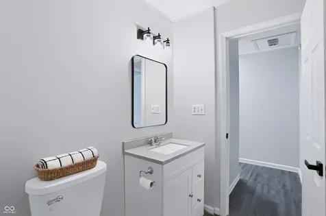 3250 Davis Indianapolis IN 46221