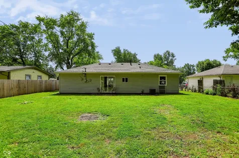 3250 Davis Indianapolis IN 46221