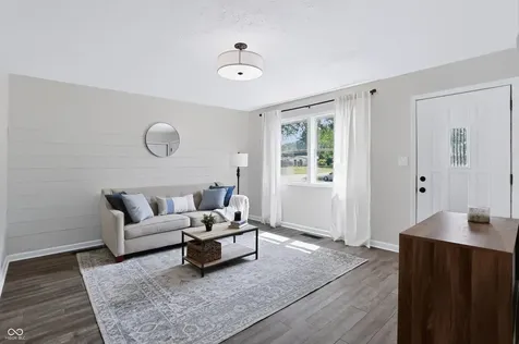 3250 Davis Indianapolis IN 46221