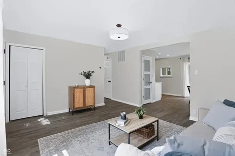 3250 Davis Indianapolis IN 46221