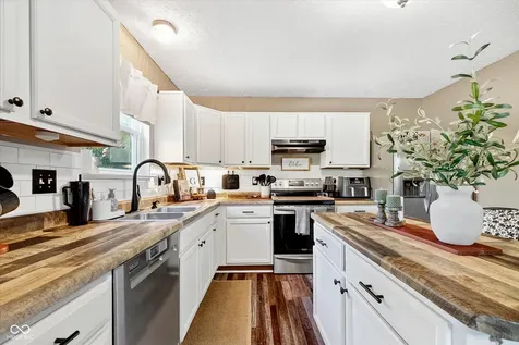 7643 Pipestone Drive Indianapolis IN 46217