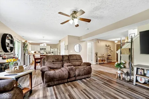 7643 Pipestone Drive Indianapolis IN 46217