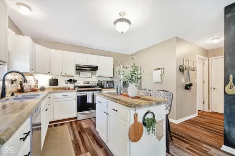7643 Pipestone Drive Indianapolis IN 46217
