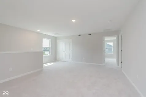 3754 Riverstone Drive Whitestown IN 46075