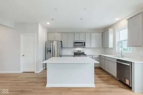 3754 Riverstone Drive Whitestown IN 46075