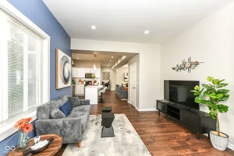 1821 S East Street Indianapolis IN 46225