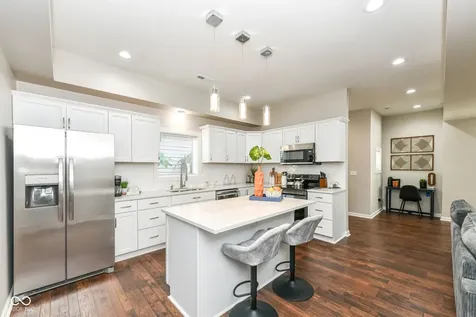 1821 S East Street Indianapolis IN 46225