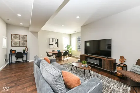 1821 S East Street Indianapolis IN 46225