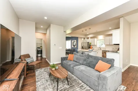 1821 S East Street Indianapolis IN 46225