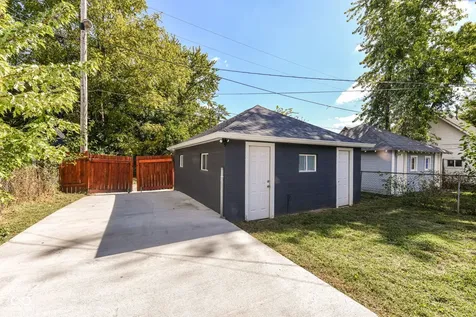 1821 S East Street Indianapolis IN 46225
