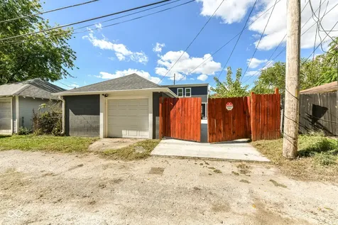 1821 S East Street Indianapolis IN 46225