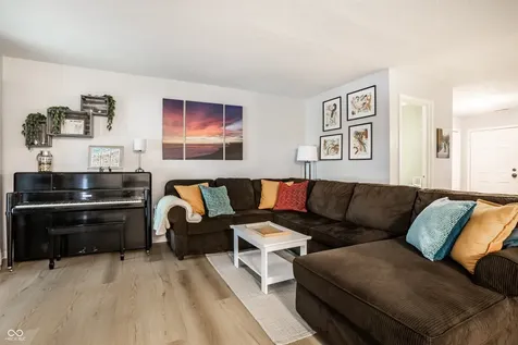 9230 Sea Pine Lane Indianapolis IN 46250