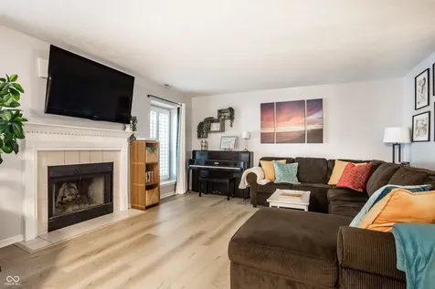 9230 Sea Pine Lane Indianapolis IN 46250