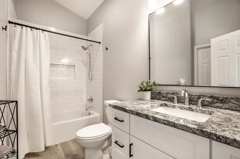 9230 Sea Pine Lane Indianapolis IN 46250