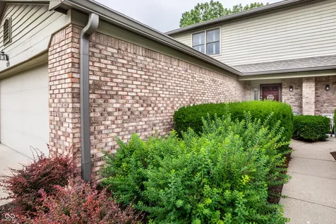 9230 Sea Pine Lane Indianapolis IN 46250