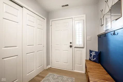 9230 Sea Pine Lane Indianapolis IN 46250