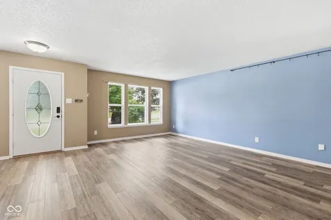 10180 Eagle Eye Way Indianapolis IN 46234