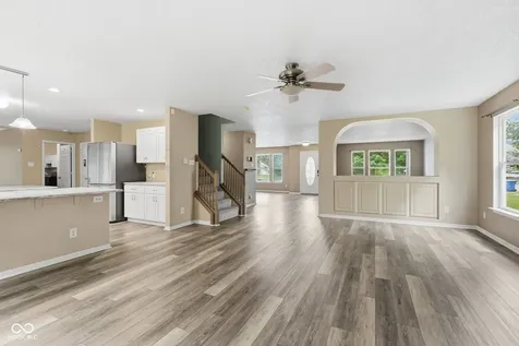 10180 Eagle Eye Way Indianapolis IN 46234