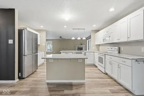 10180 Eagle Eye Way Indianapolis IN 46234